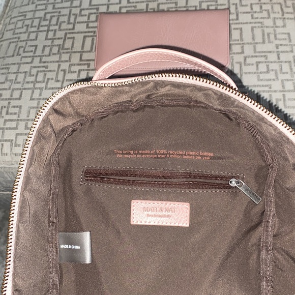 Matt & Nat backpack and wallet - Picture 2 of 8